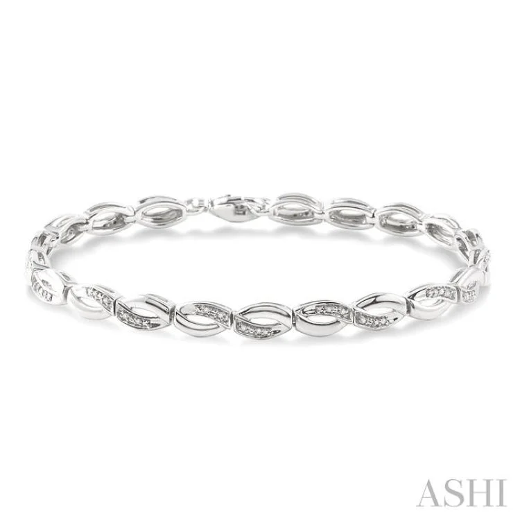 Handmade Wire Bracelets-1/6 Ctw 'FIG 8' Shape Single Cut Diamond Bracelet in Sterling Silver