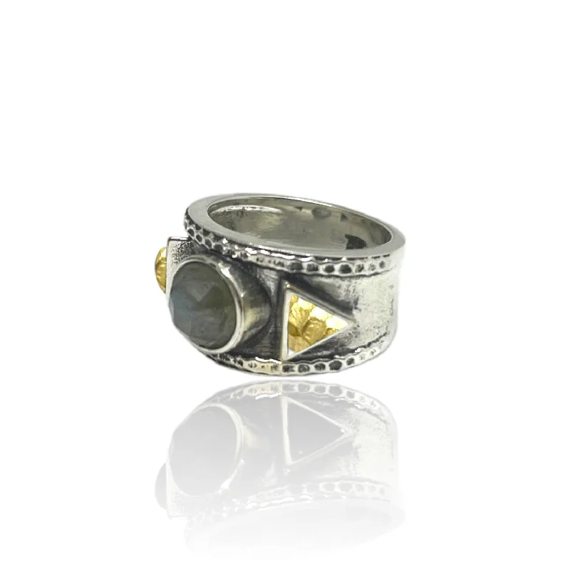 Modern Diamond Engagement Rings-VINTAGE SILVER BAND LABRADORITE & COIN TRE RING