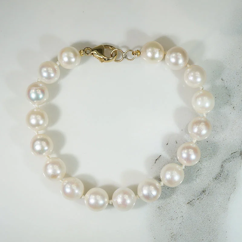 Personalized Friendship Bangles-Creamy Cultured Pearl Bracelet with Gold Clasp