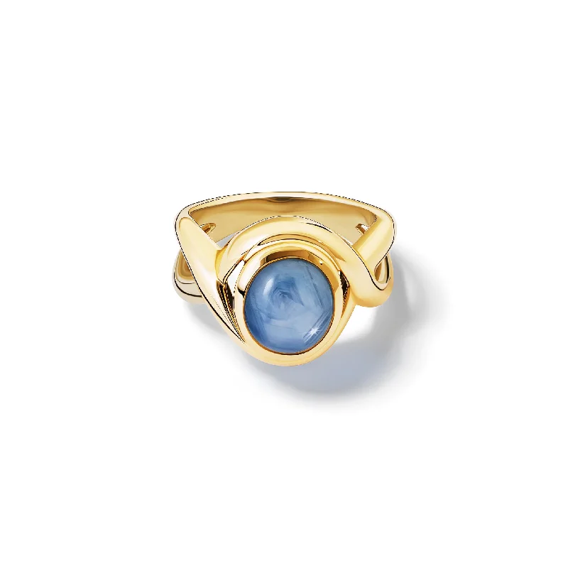 Custom Engagement Rings-Severine Small Ring Yellow Gold - Cabochon Star Sapphire