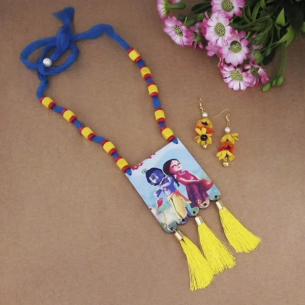 Unique Crystal Necklaces-Urthn Lord Radha Krishna Digital Printed Wooden Thread Necklace Set - 1114102