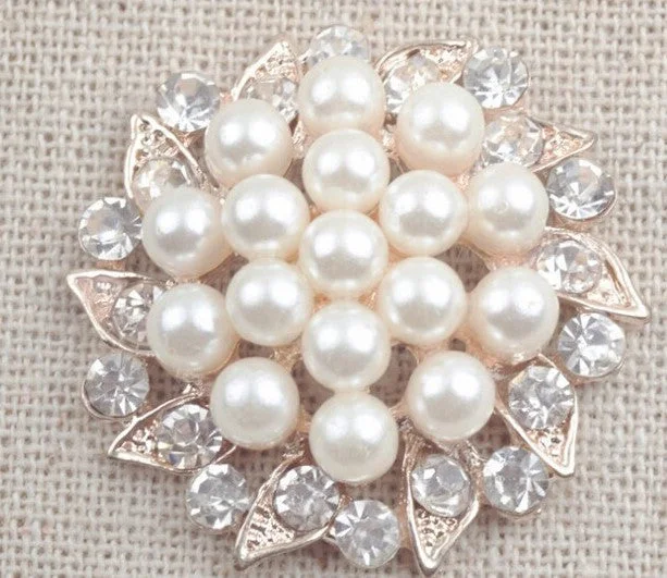 Designer Gold Brooch for Weddings-Brooch Pearl Cluster BR-022