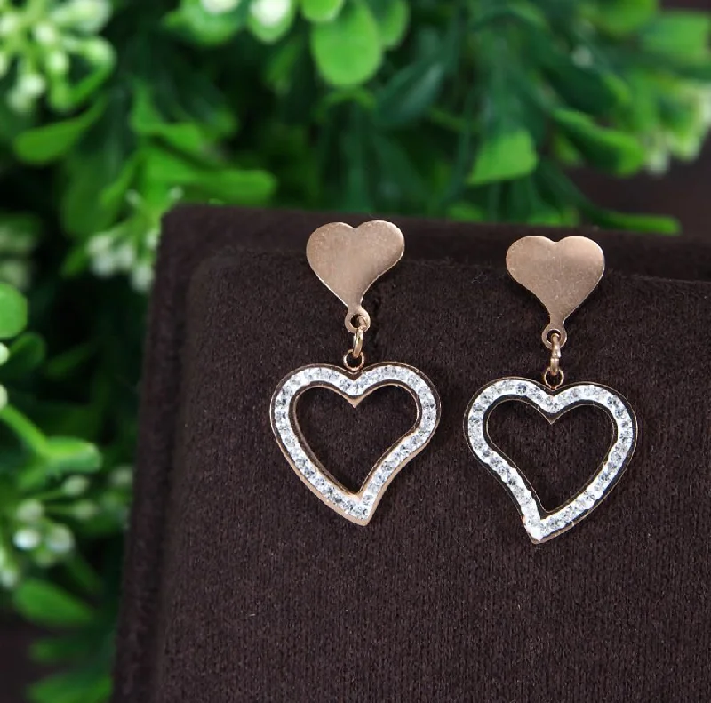 Modern Geometric Earrings-Tarohi Jewels Stainless Steel Rosegold Plated Heart Shaped Earring-STNER 2766