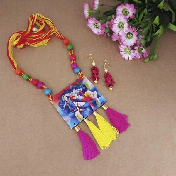 Long Chain Necklaces-Urthn Lord Radha Krishna Digital Printed Wooden Necklace Set - 1114106