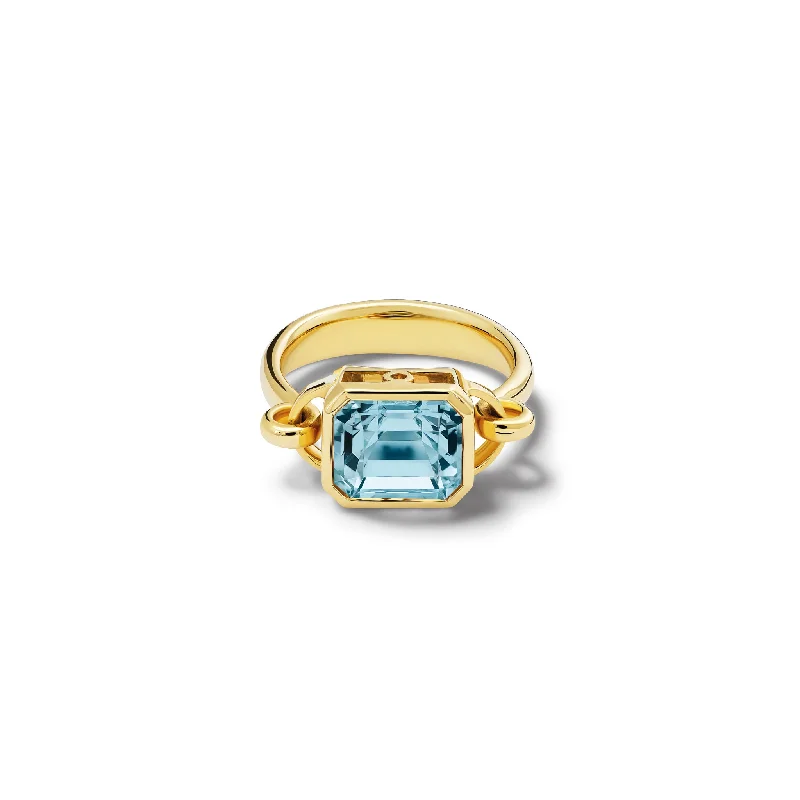 Emerald-Cut Diamond Rings-Baguette Ring 18ct Yellow Gold - Octagon Aquamarine